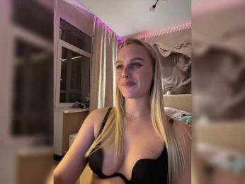 _Katrinka_ — Bongacams recorded stream image, 27.07.2026 18:20