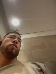 liam_bronw — Stripchat recorded stream image, 03.08.2026 17:40