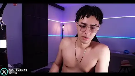 bigryann23 — Stripchat recorded stream image, 04.08.2026 22:10