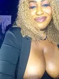 AmazonianMistress — Stripchat recorded stream image, 06.08.2026 17:10