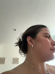 sukhakunis1 — Stripchat recorded stream image, 08.08.2026 20:50