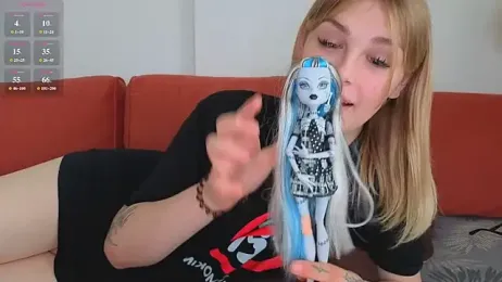 myrzilka — Stripchat recorded stream image, 16.08.2026 10:50