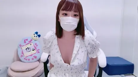 Hiiichan88 — Stripchat recorded stream image, 16.08.2026 19:30