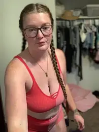 PussiesnCream_ — Stripchat recorded stream image, 19.08.2026 19:30