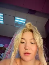 Rimmahottes — Stripchat recorded stream image, 20.08.2026 00:00