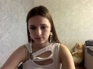mikabraskey — Camsoda recorded stream image, 20.08.2026 08:20