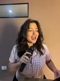 sukhakunis1 — Stripchat recorded stream image, 22.08.2026 01:20