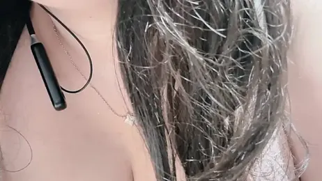 naibao-111 — Stripchat recorded stream image, 24.08.2026 07:40
