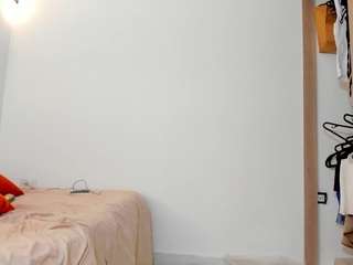 karlyee — Camsoda recorded stream image, 24.08.2026 14:20