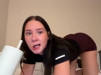 kayliexxw — Chaturbate recorded stream image, 25.08.2026 18:10