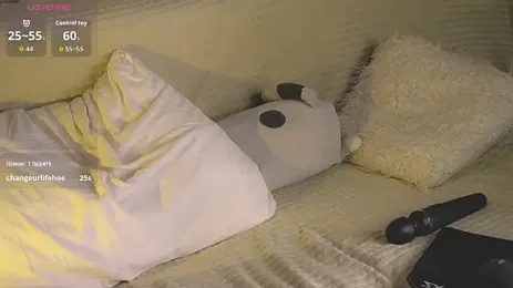 AnnyBangs — Stripchat recorded stream image, 26.08.2026 05:30