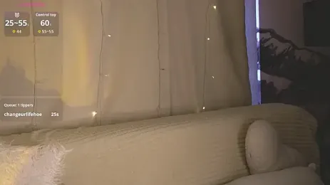 AnnyBangs — Stripchat recorded stream image, 26.08.2026 05:30