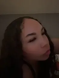 nikkiloveee — Stripchat recorded stream image, 27.08.2026 18:00