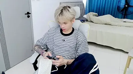KPL-11 — Stripchat recorded stream image, 29.08.2026 05:20
