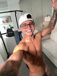 Paradise_boy__ — Stripchat recorded stream image, 30.08.2026 12:30