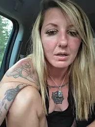 SheIsSomething — Stripchat recorded stream image, 31.08.2026 23:20