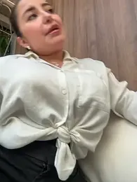 sukhakunis1 — Stripchat recorded stream image, 02.09.2026 15:30