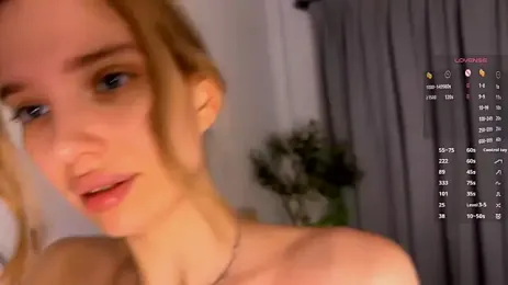 VivianKings — Stripchat recorded stream image, 05.09.2026 09:20