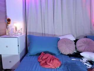 emilyhick — Camsoda recorded stream image, 06.09.2026 04:00