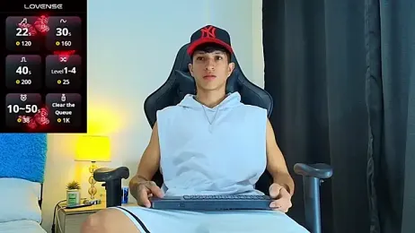 _CamiloBass — Stripchat recorded stream image, 09.09.2026 00:50