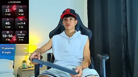 _CamiloBass — Stripchat recorded stream image, 09.09.2026 00:50