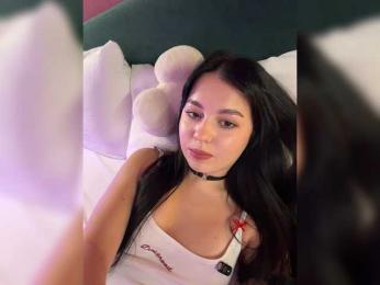 Businka13 — Bongacams recorded stream image, 13.09.2026 19:10