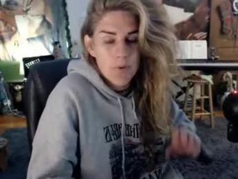 katiecutie_5 — Chaturbate recorded stream image, 18.09.2026 05:40