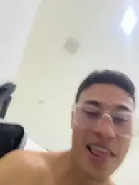 TavoHot_ — Stripchat recorded stream image, 18.09.2026 17:30