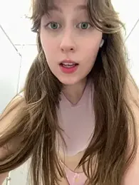FroggyAnna — Stripchat recorded stream image, 18.09.2026 15:10