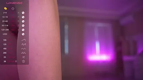 Bananalizzy — Stripchat recorded stream image, 19.09.2026 08:30