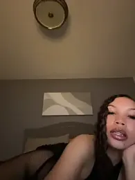 nikkiloveee — Stripchat recorded stream image, 20.09.2026 04:20