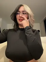 Rae_Lil_White — Stripchat recorded stream image, 20.09.2026 23:20