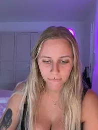 lunawolf21 — Stripchat recorded stream image, 21.09.2026 06:40