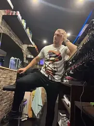 Johnytrain — Stripchat recorded stream image, 23.09.2026 11:00