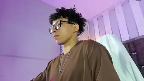 AkazaBoy_ — Stripchat recorded stream image, 02.10.2026 05:00