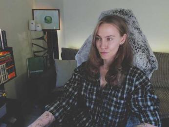 Adamova_Eva — Bongacams recorded stream image, 14.03.2025 19:20