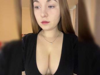 AlinaRay — Bongacams recorded stream image, 16.03.2025 13:10