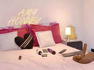 amyhonney — Camsoda recorded stream screenshot (17 Mar 2025)