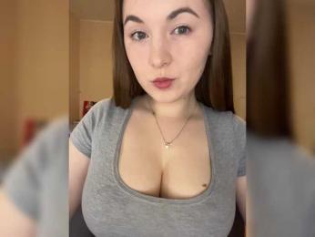 AlinaRay — Bongacams recorded stream image, 19.03.2025 13:40