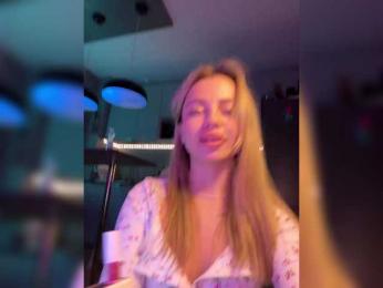 Nataliecroys — Bongacams recorded stream image, 19.03.2025 22:50
