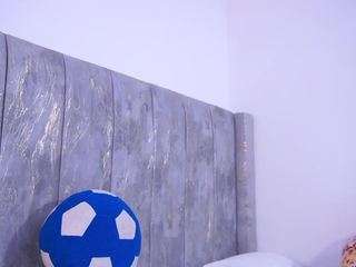 lara-giraldo — Camsoda recorded stream image, 20.03.2025 01:40