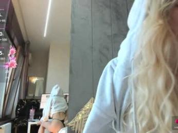sassyt33n — Chaturbate recorded stream image, 20.03.2025 09:00