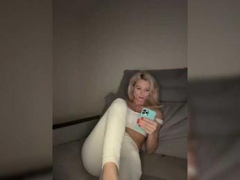 -Molly- — Bongacams recorded stream screenshot (03 Feb 2025)