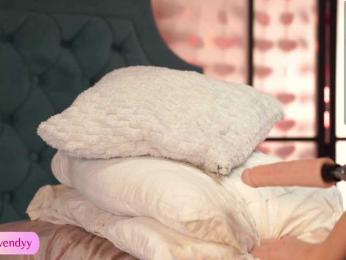 shiny-lily — Bongacams recorded stream screenshot (21 Mar 2025)