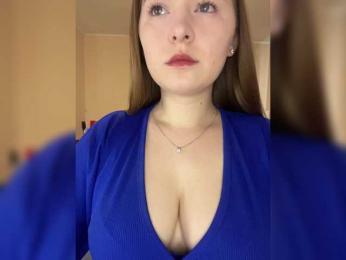 AlinaRay — Bongacams recorded stream image, 21.03.2025 13:40