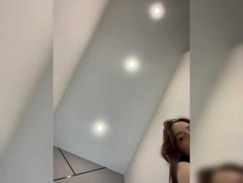 OlivkaVif — Bongacams recorded stream screenshot (22 Mar 2025)