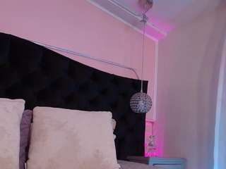 sofly-s — Camsoda recorded stream image, 03.02.2025 11:40