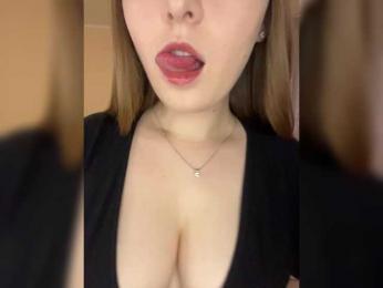AlinaRay — Bongacams recorded stream image, 23.03.2025 13:50