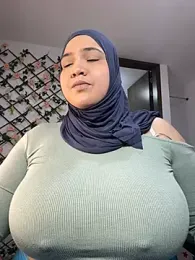 sweetmuslim01 — Stripchat recorded stream image, 23.03.2025 22:20