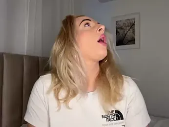 Strongqueen — Stripchat recorded stream screenshot (24 Mar 2025)